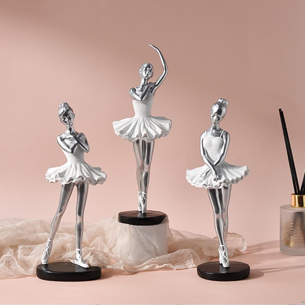En Pointe Elegance Ballet Figurines