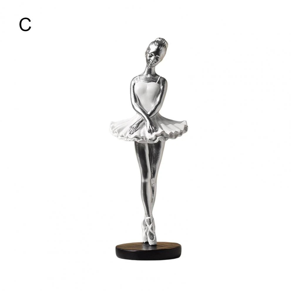 En Pointe Elegance Ballet Figurines