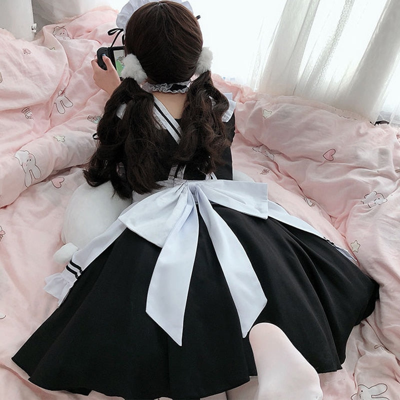 Darling Noir Maid Outfit